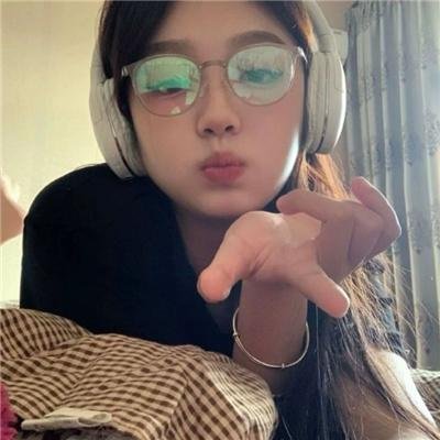 注视我心